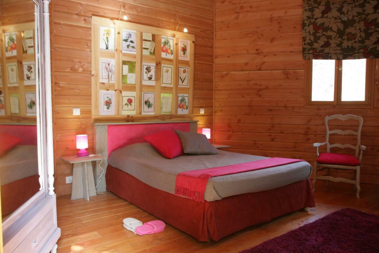 Villa le refuge des pots rouges à Cros  Extérieur photo
